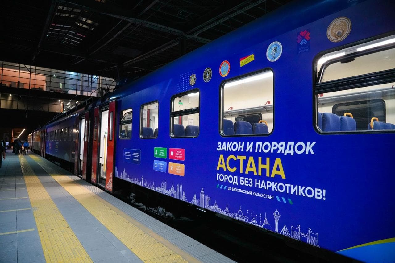 Брендированный пассажирский вагон тематического поезда Астана — Бурабай